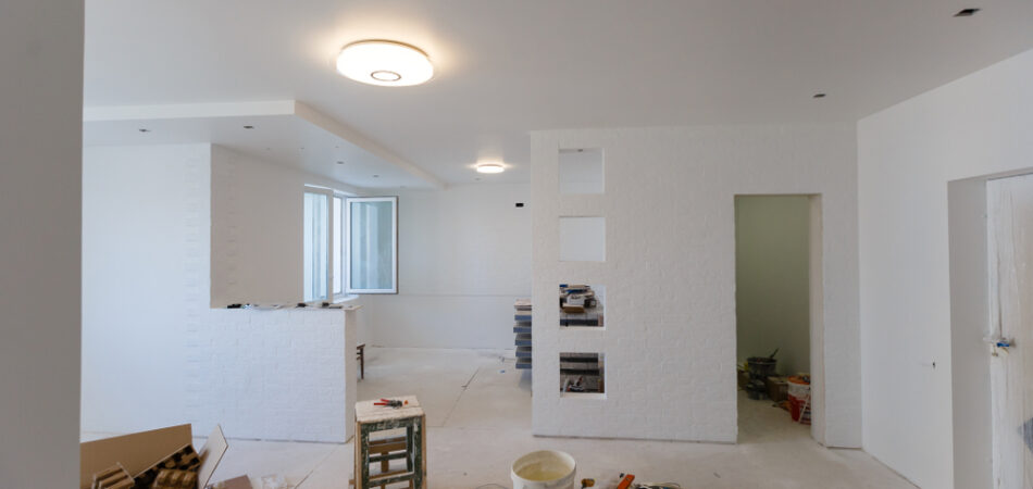 Home,renovation,in,room,full,of,painting,tools